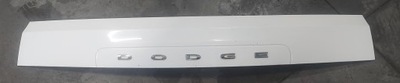 Dodge grand caravan 11-20r накладка молдинг крышки задняя фото №1