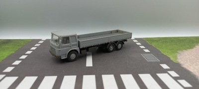 1:87 WIKING MAN BUSSING