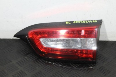 Лампа правый задняя крышки jeep cherokee kl 68330344aa фото №1