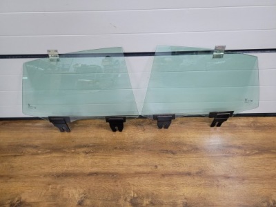 Maserati levante скло задня ліва звичайна 19r фото №1