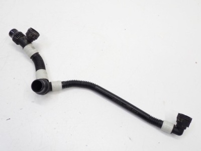 Пабтрубок  шланг трубка воды 1077577-00-f tesla model y 3d3 4d1 23r фото №1