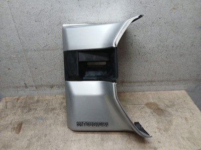 Кришка багажника задня накладка ліва mitsubishi pajero iv 4 5837a077 фото №1