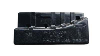 Направляющая бампера правый задняя tesla s 1003104-00-b фото №1