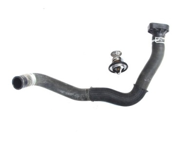 Корпус термостат шланг peugeot 108 fl 1.0 vvti фото №1