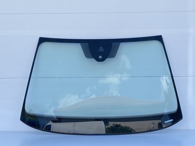 Skoda scala стекло лобовое 2019- фото №1