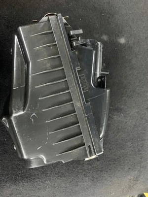 Корпус фільтра повітря toyota corola avensis t25 фото №1