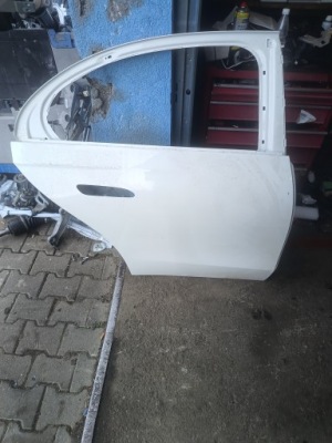 Mercedes 214 двері правий задній седан фото №1