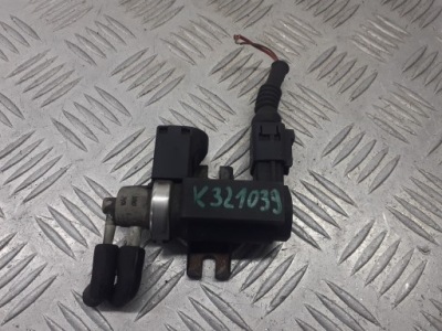 Клапан вакуумa audi a4 b6 1.9 tdi 8e0906627 фото №1