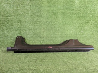 Поріг стійку  ліве skoda octavia iv nr.530 фото №1