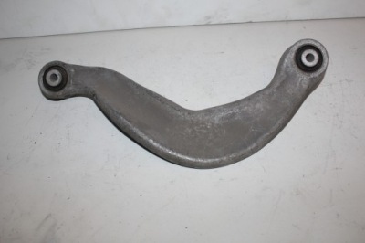 Audi a4 b8 рычаг левый задняя 8k0505323f фото №1