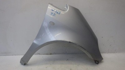 Крыло  правый  перед mercedes w168 фото №1