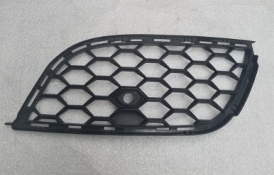 Решітка бампера решітка радіатора alfa romeo giulietta veloce фото №1