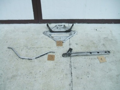 Porschhe boxster 986 кронштейн захист коробки передач рами двигуна захист фото №1