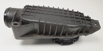 Резонатор повітря discovery iv l319 4h2q6k770bc фото №1