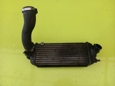 Радіатор інтеркулер 1.7 crdi kia sportage iii 12 фото №1