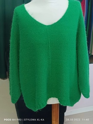Stylowy ciepły sweter puszysty -zielony