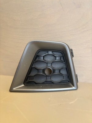 Jeep renegade решётка решётка  бампера правый  правая  перед pdc 735682165 фото №1