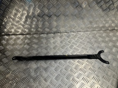 Распорка чашка правая bmw 1 f40 m135i фото №1