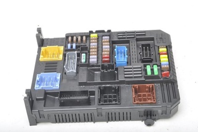 Peugeot 5008 ii коробка предохранителей 9846483480 фото №1