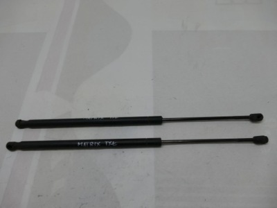 Hyundai matrix дзеркало амортизатори кришки багажника фото №1