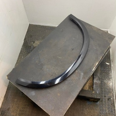 Молдинг накладка подкрылок левое  задняя xc90 2 717 фото №1