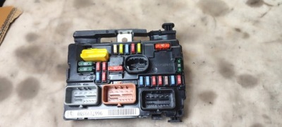 Коробка предохранителей модуль bsm citroen c3 2 12r 9667199580 euro фото №1