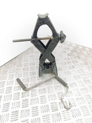 Opel meriva b 2010 домкрат автомобильный фото №1