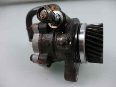 Isuzu grafter 3.0 d насос масла 8980432053 фото №1