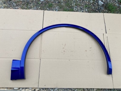 Vw touareg iii молдинг na крыло правый передний orgi. фото №1