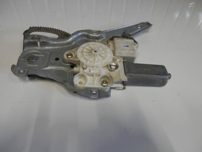 Toyota avensis t25 kombi підйомник скло задня лівий фото №1