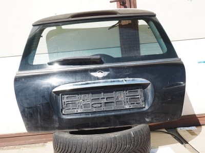 Mini r50 крышка багажника задний  задняя с стекло 668/9 black фото №1