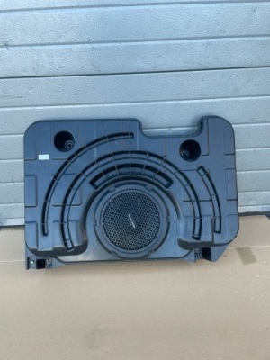 Maserati levante сабвуфер динамик harman kardon 670100017 фото №1