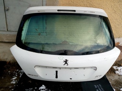 Кришка багажника задня peugeot 207 oryg. фото №1