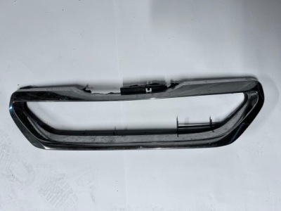 Рамка хром решётка решётка радиатора peugeot 2008 9678365777 фото №1