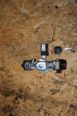 Mazda 5 ii замок зажигания ключ иммобилайзер cw фото №1