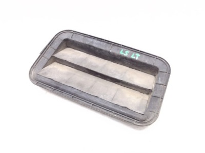 Впуск вихід повітря задній lexus ls iv ls460 62931-33020 фото №1