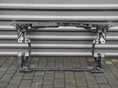 Pas передний перед усилитель audi a4 b9 8w фото №1