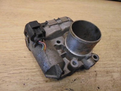 Дроссельная заслонка nissan x-trail t31 2.0 dci 8200330812 фото №1