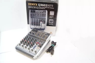 MIKSER BEHRINGER XENYX QX602
