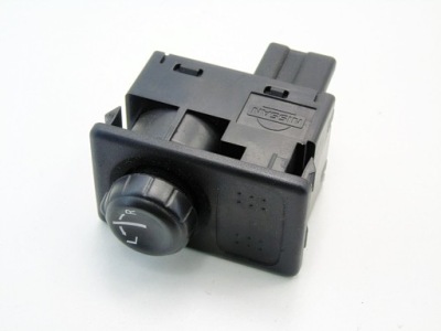 Переключатель регулировки зеркал nissan almera tino 2002 2.2 di фото №1