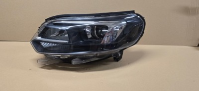 Opel zafira d vivaro c ліва лампа перед передня фото №1