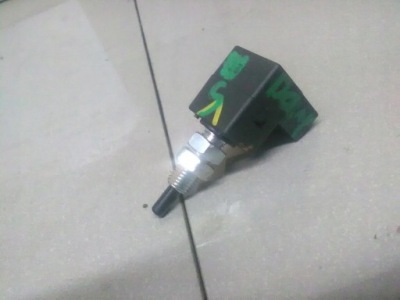 Kia picanto ii датчик педали сцепления 2011-17r фото №1