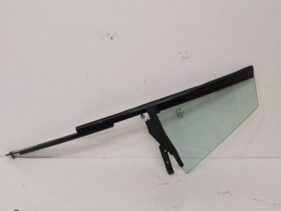 Скло задня ліва mercedes eqe w295 a2957301500 фото №1