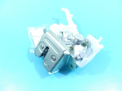 Замок крышки задняя 4pin mitsubishi space star 12-20 фото №1