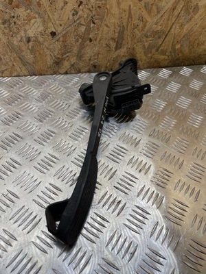 Потенциометр газа 30666659 volvo v70 ii 2,4d d5 фото №1