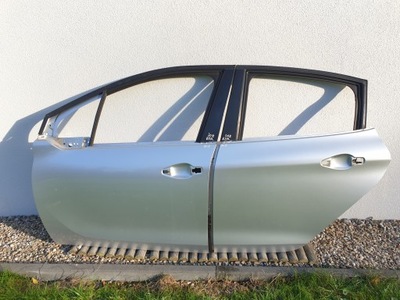 Двері peugeot 208 2016- lift ezr фото №1