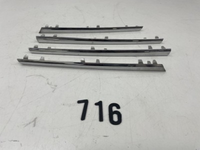 Накладки решітка радіатора хром решітка радіатора mercedes e klasa w 207 фото №1