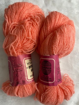 WŁÓCZKA akryl 10 dkg nr 13.01-5