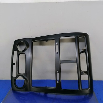 Kia sportage ii рамка решётка обдув 803483-48 фото №1