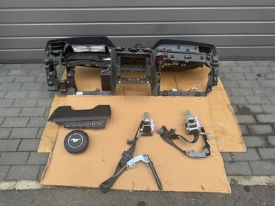 Ford mustang панель приладів консоль подушки безпеки подушка безпеки ремені фото №1